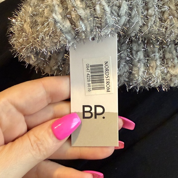 BP (Nordstrom) Silver Sparkly Knit Beanie with Black Pom Pom - NWT - Never Worn - Picture 4 of 6